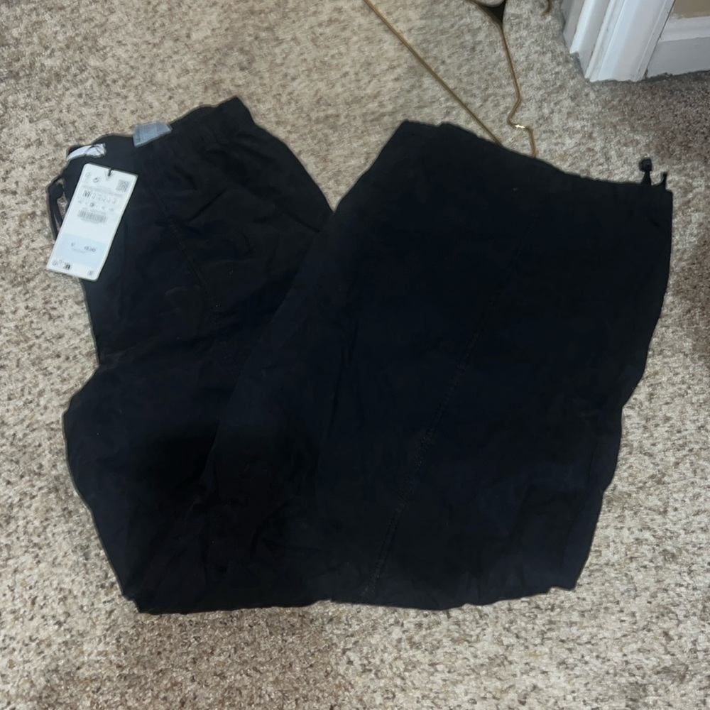 Zara Paracute Pants w/ toggle straps on waist and at bottom of pants